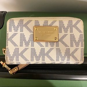Michael Kors Wallet with Wrist Strap